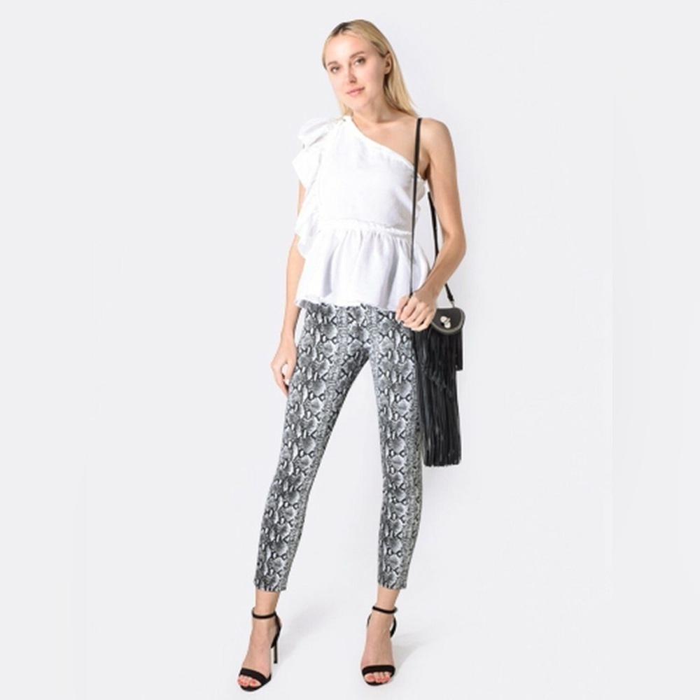 ALICE + OLIVIA Good High Rise Skinny Jeans in Snake skin
